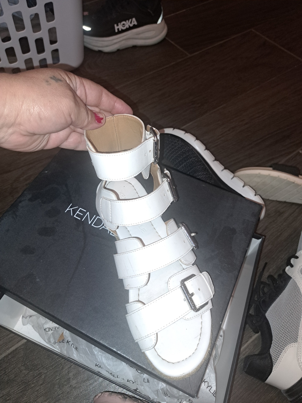7.5 Sandals - Picture 2 of 5
